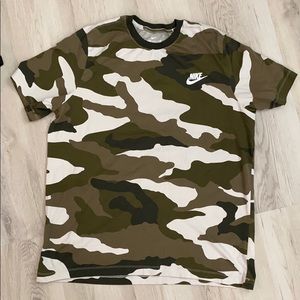 Nike Tee
